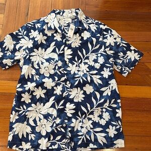 GAP Men's Navy Floral Button Down Shirt